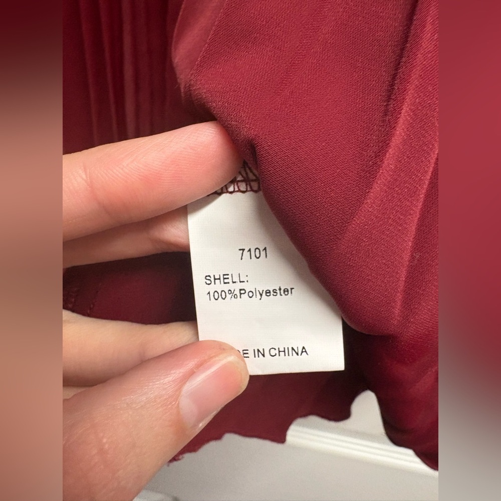 NWT PrettyGarden Burgundy Pleated Asymmetrical Midi Skirt Size XL - Picture 3 of 4
